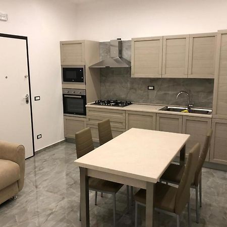 13 Minuti Dal Centro Acomodação com café da manhã Reggio di Calabria Exterior foto