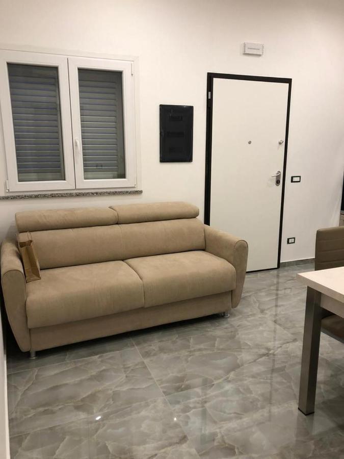13 Minuti Dal Centro Acomodação com café da manhã Reggio di Calabria Exterior foto