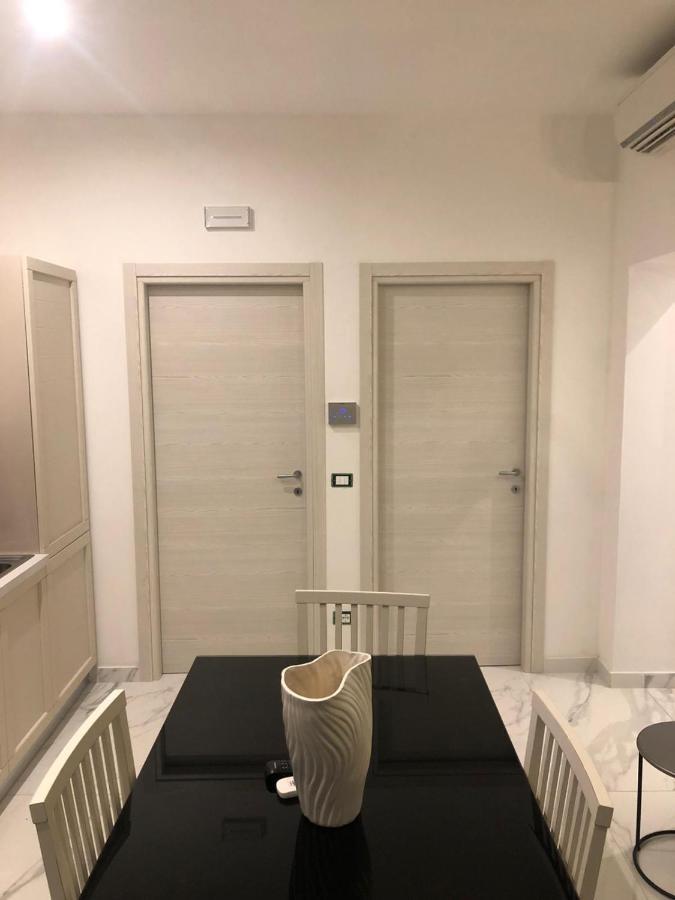 13 Minuti Dal Centro Acomodação com café da manhã Reggio di Calabria Exterior foto